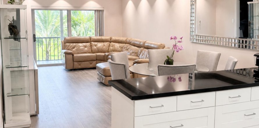 Condominio en Boca Raton, Florida, 2 dormitorios  № 2183428