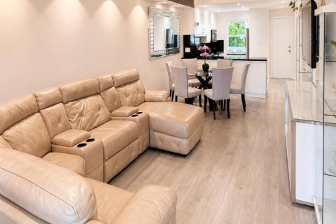 Condominio en venta en Boca Raton, Florida, 2 dormitorios, 88.72 m2 № 2183428 - foto 2