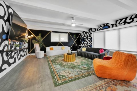 Villa ou maison à louer à Fort Lauderdale, Floride: 4 chambres, 194.91 m2 № 1958598 - photo 10