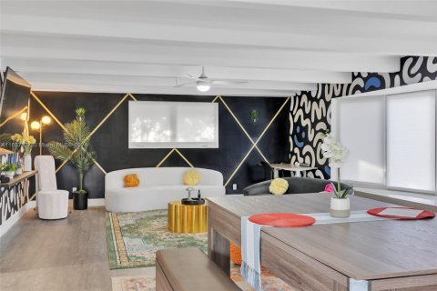 Villa ou maison à louer à Fort Lauderdale, Floride: 4 chambres, 194.91 m2 № 1958598 - photo 9