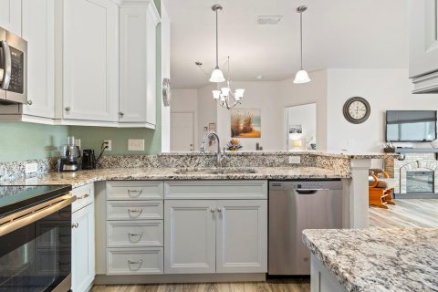 Condo in Orlando, Florida, 3 bedrooms  № 1870853 - photo 6