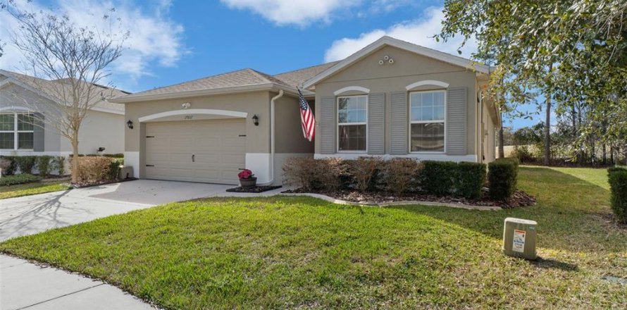 House in Brooksville, Florida 4 bedrooms, 191.84 sq.m. № 2110470