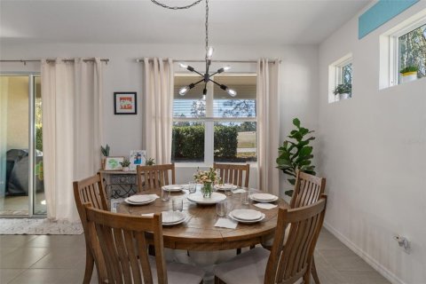 House in Brooksville, Florida 4 bedrooms, 191.84 sq.m. № 2110470 - photo 27