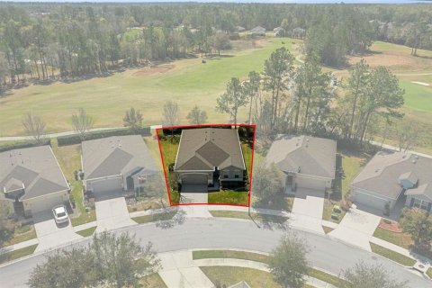 House in Brooksville, Florida 4 bedrooms, 191.84 sq.m. № 2110470 - photo 7