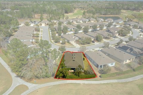 House in Brooksville, Florida 4 bedrooms, 191.84 sq.m. № 2110470 - photo 4