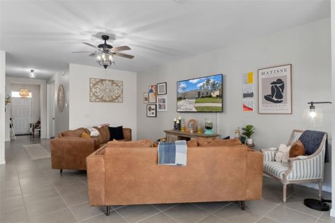 House in Brooksville, Florida 4 bedrooms, 191.84 sq.m. № 2110470 - photo 24