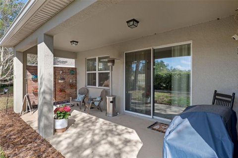 House in Brooksville, Florida 4 bedrooms, 191.84 sq.m. № 2110470 - photo 5