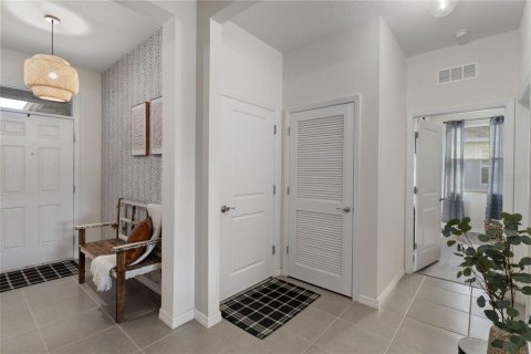 House in Brooksville, Florida 4 bedrooms, 191.84 sq.m. № 2110470 - photo 19