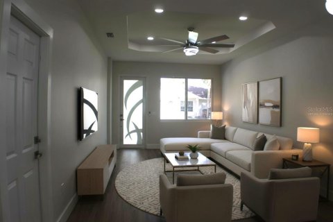 House in Tampa, Florida 3 bedrooms, 135.36 sq.m. № 2352406 - photo 7