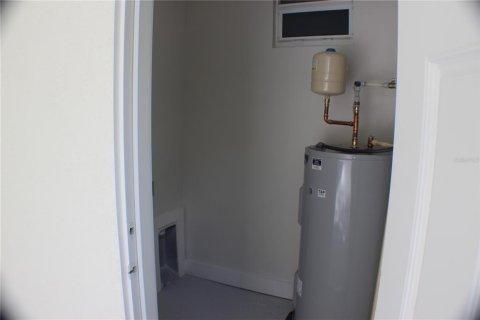 House in Tampa, Florida 3 bedrooms, 135.36 sq.m. № 2352406 - photo 29