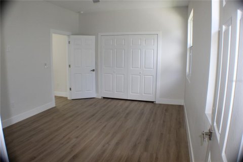 House in Tampa, Florida 3 bedrooms, 135.36 sq.m. № 2352406 - photo 22