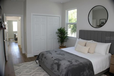House in Tampa, Florida 3 bedrooms, 135.36 sq.m. № 2352406 - photo 18