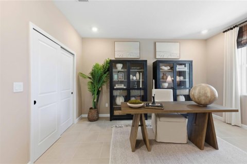 House in Port St. Lucie, Florida 4 bedrooms, 234.11 sq.m. № 2173470 - photo 15