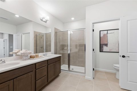 House in Port St. Lucie, Florida 4 bedrooms, 234.11 sq.m. № 2173470 - photo 19