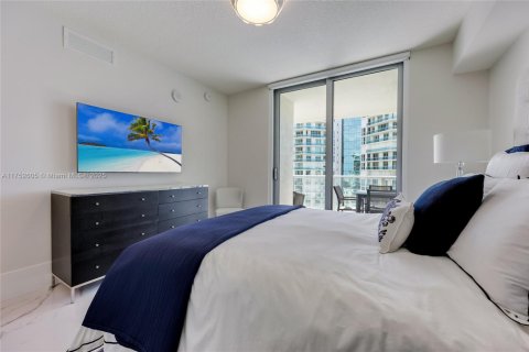 Condo in Sunny Isles Beach, Florida, 2 bedrooms  № 1864554 - photo 16