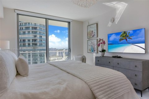 Condo in Sunny Isles Beach, Florida, 2 bedrooms  № 1864554 - photo 9