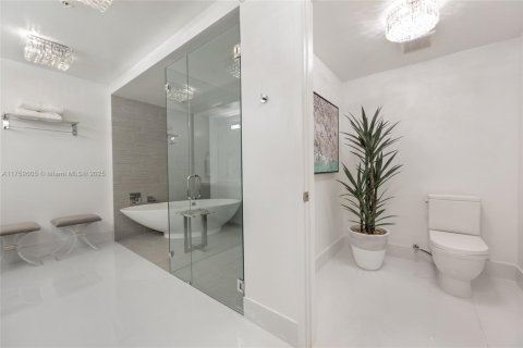 Condo in Sunny Isles Beach, Florida, 2 bedrooms  № 1864554 - photo 14