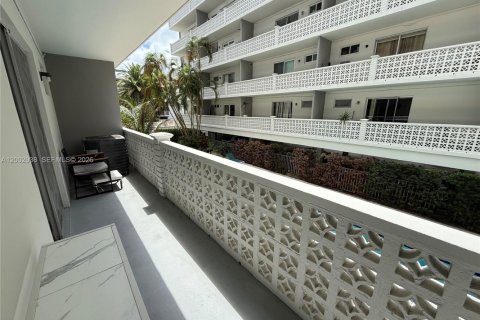 Купить кондоминиум в Майами-Бич, Флорида 1 спальня, 61.97м2, № 2066541 - фото 15