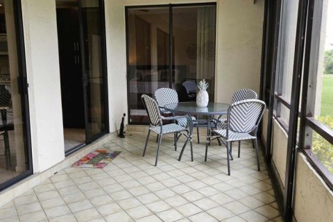 Condo in Boca Raton, Florida, 2 bedrooms  № 1175004 - photo 1