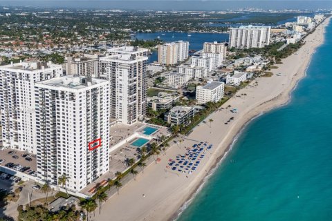 Condominio en venta en Hollywood, Florida, 1 dormitorio, 92.9 m2 № 1502566 - foto 25