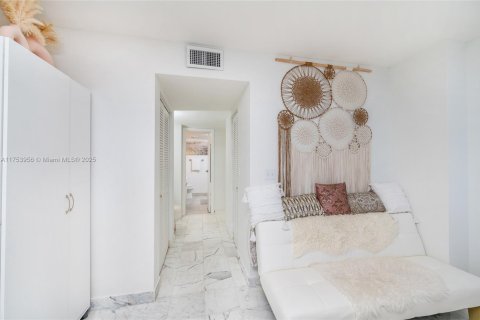 Condominio en venta en Hollywood, Florida, 1 dormitorio, 92.9 m2 № 1502566 - foto 20