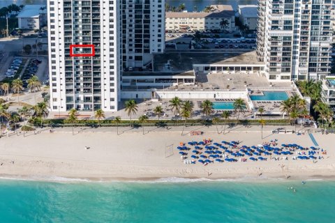 Condominio en venta en Hollywood, Florida, 1 dormitorio, 92.9 m2 № 1502566 - foto 28