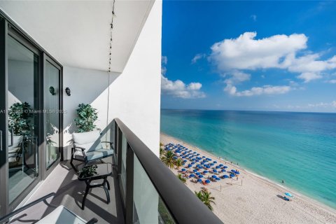 Condominio en venta en Hollywood, Florida, 1 dormitorio, 92.9 m2 № 1502566 - foto 4