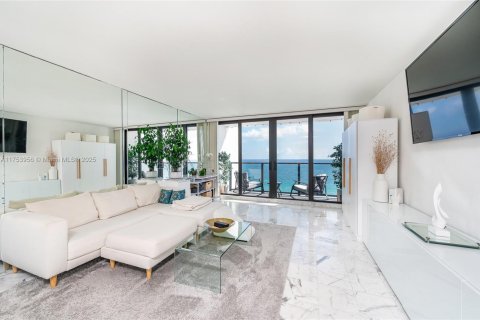 Condominio en venta en Hollywood, Florida, 1 dormitorio, 92.9 m2 № 1502566 - foto 6