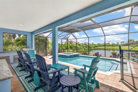 House in Palm Coast, Florida 4 bedrooms, 306.3 sq.m. № 2273036 - photo 8
