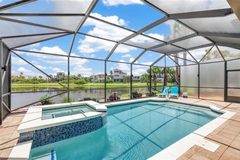 House in Palm Coast, Florida 4 bedrooms, 306.3 sq.m. № 2273036 - photo 11