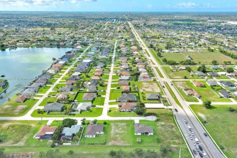 Land in Cape Coral, Florida № 1889977 - photo 21