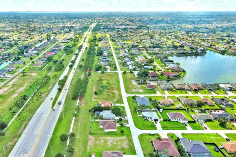 Land in Cape Coral, Florida № 1889977 - photo 20