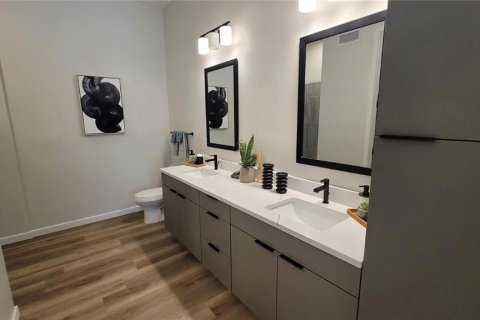 Apartamento en alquiler en Tampa, Florida, 2 dormitorios, 102.01 m2 № 1841472 - foto 6