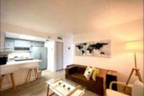 Купить коммерческую недвижимость в Майами, Флорида № 2013553 - фото 5