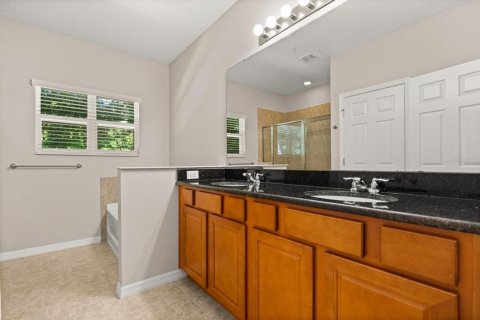 Townhouse in Winter Garden, Florida 3 bedrooms, 176.98 sq.m. № 2097719 - photo 17