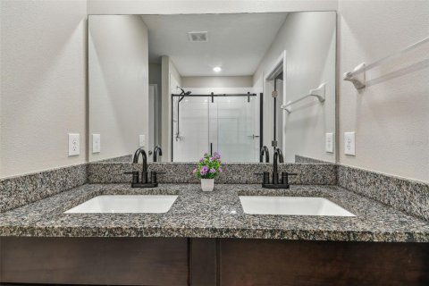 Купить виллу или дом в Ривервью, Флорида 7 комнат, 177.81м2, № 1640557 - фото 29
