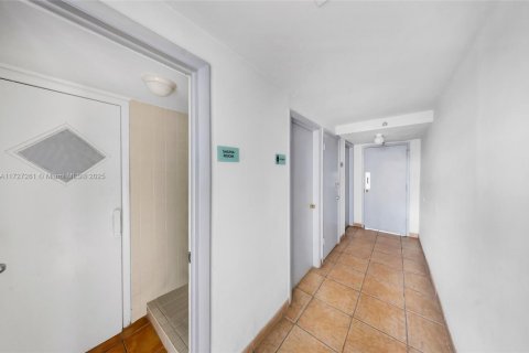 Copropriété à vendre à Miami Beach, Floride: 1 chambre, 73.21 m2 № 1948499 - photo 27
