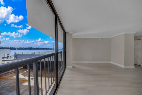 Copropriété à vendre à Miami Beach, Floride: 1 chambre, 73.21 m2 № 1948499 - photo 11