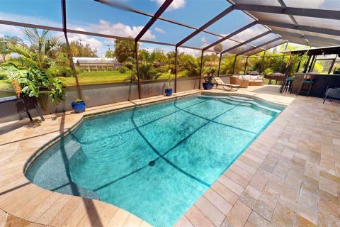 House in Sarasota, Florida 3 bedrooms, 146.69 sq.m. № 2354748 - photo 26