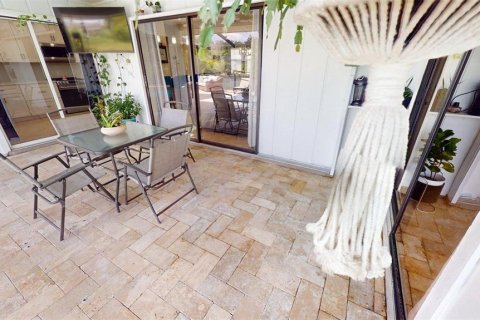 House in Sarasota, Florida 3 bedrooms, 146.69 sq.m. № 2354748 - photo 22