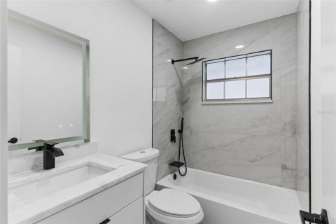 Casa en venta en Clearwater, Florida, 3 dormitorios, 187.29 m2 № 1515878 - foto 19