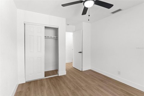 Casa en venta en Clearwater, Florida, 3 dormitorios, 187.29 m2 № 1515878 - foto 18