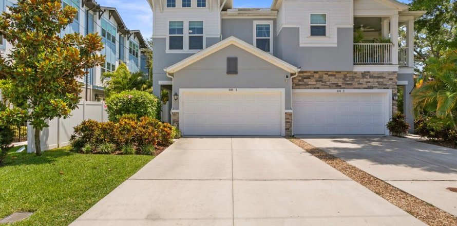 Touwnhouse à Tampa, Floride 3 chambres, 232.53 m2 № 1799980