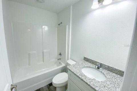 House in Ocala, Florida 3 bedrooms, 122.91 sq.m. № 1919277 - photo 7