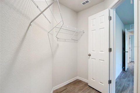 Propiedad comercial en venta en Port Charlotte, Florida, 4 dormitorios, 195.47 m2 № 1898956 - foto 18