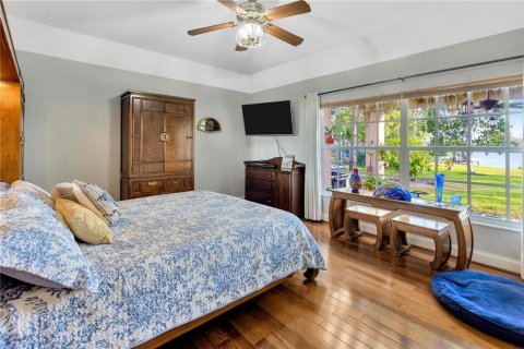 Villa ou maison à vendre à Tampa, Floride: 5 chambres, 311.22 m2 № 1537921 - photo 13