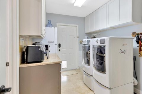 Villa ou maison à vendre à Tampa, Floride: 5 chambres, 311.22 m2 № 1537921 - photo 28