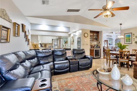 Villa ou maison à vendre à Tampa, Floride: 5 chambres, 311.22 m2 № 1537921 - photo 22