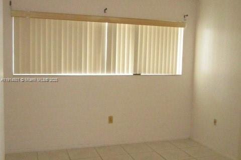 Купить кондоминиум в Мирамар, Флорида 2 спальни, 75.25м2, № 1970011 - фото 18