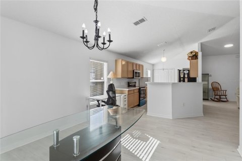 House in Kissimmee, Florida 3 bedrooms, 137.77 sq.m. № 2394113 - photo 13